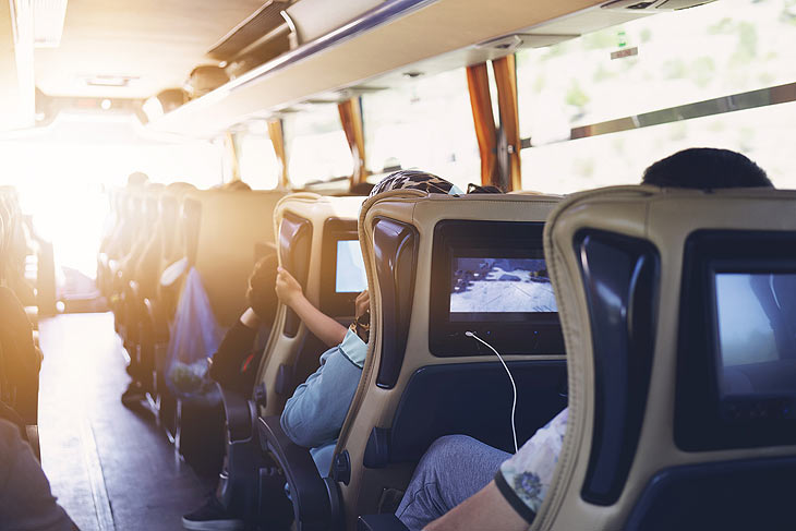 So finden Sie das perfekte Busunternehmen für Ihre nächste Reise  (©Foto: iStock.batuhan-toker)
